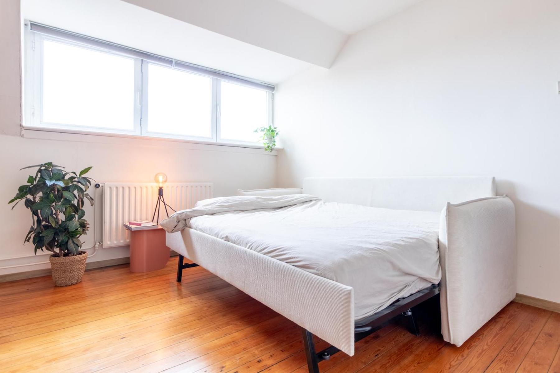 Guesthouse Private Studio Nearby Old Town Гент Екстериор снимка