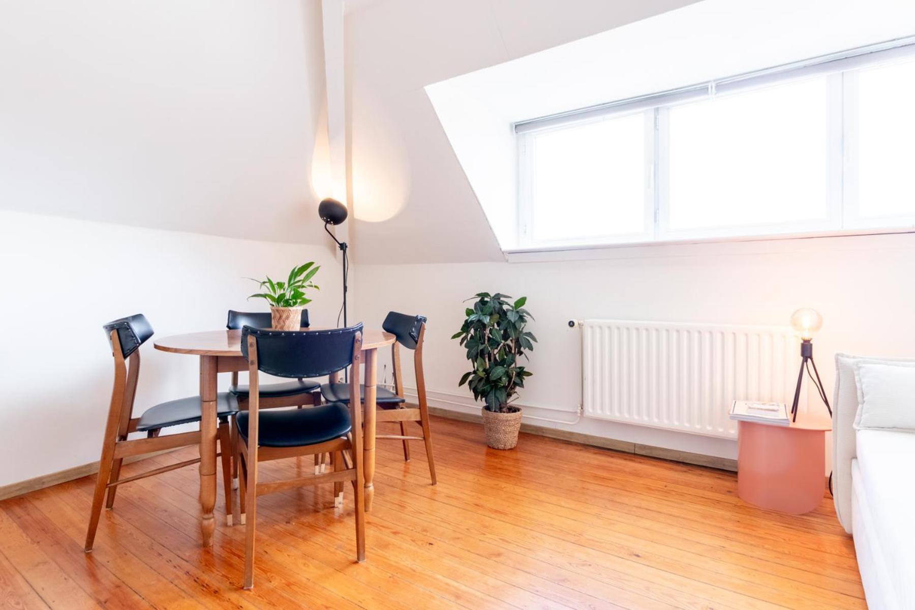 Guesthouse Private Studio Nearby Old Town Гент Екстериор снимка