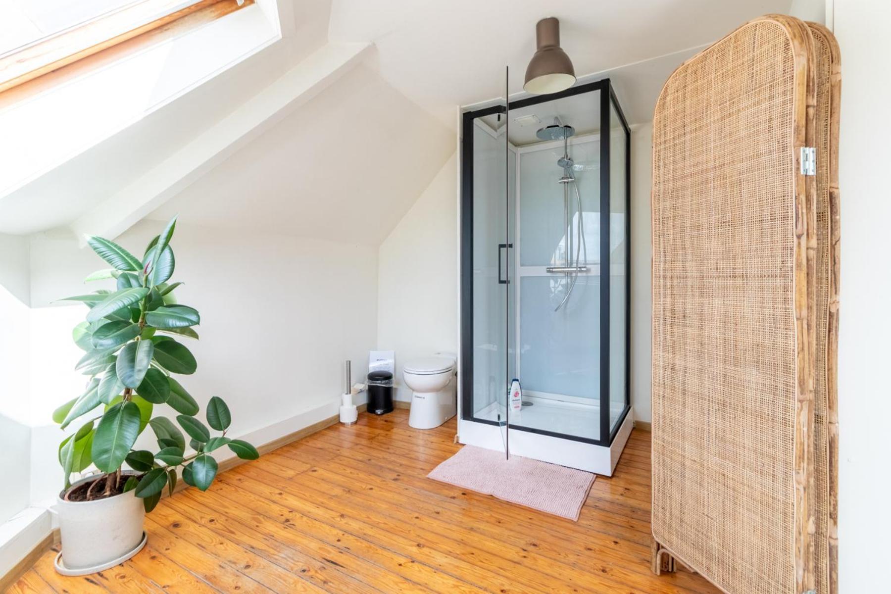 Guesthouse Private Studio Nearby Old Town Гент Екстериор снимка